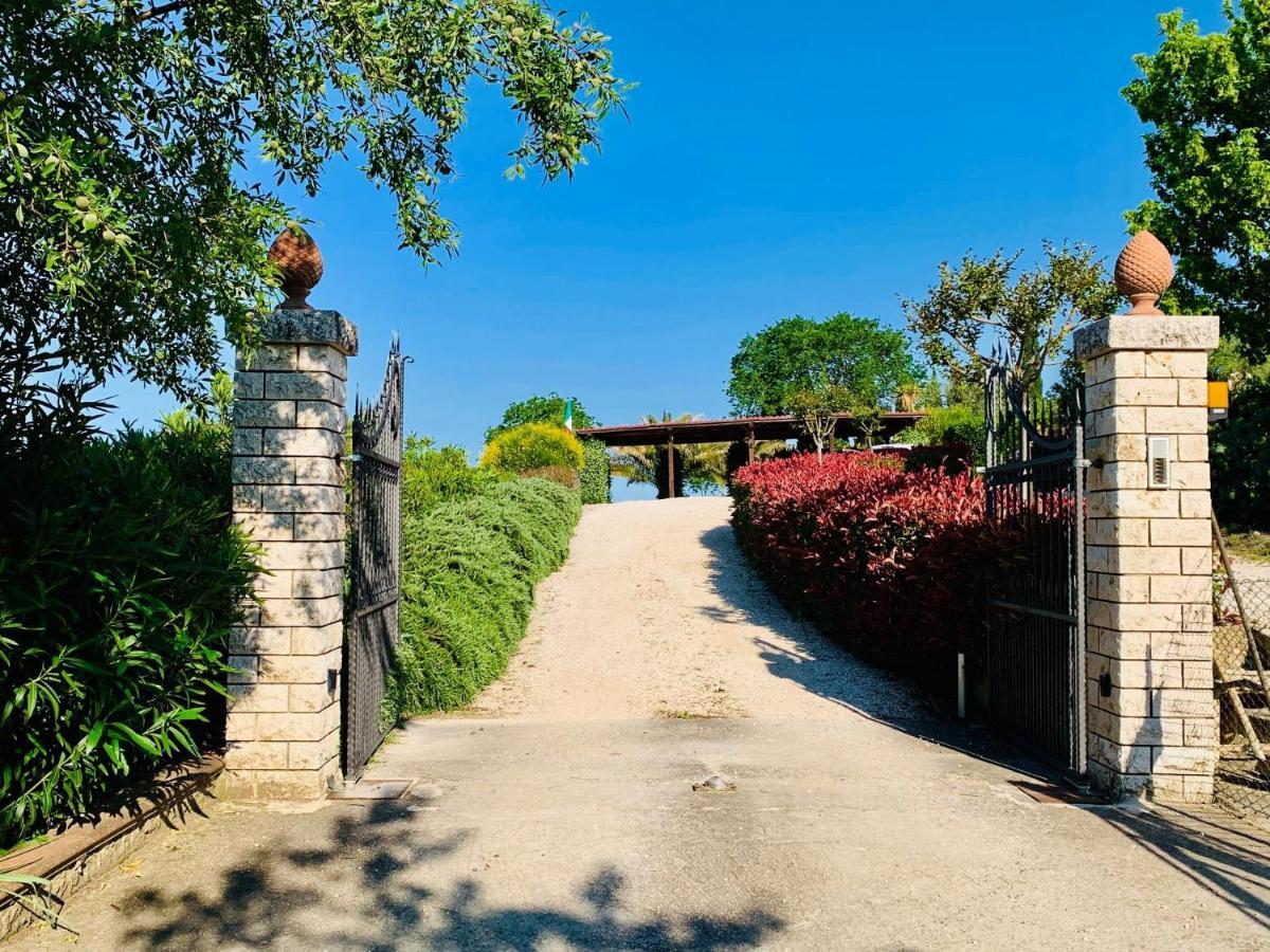 8380 Agriturismo L'Oleandro モンテメラノ エクステリア 写真