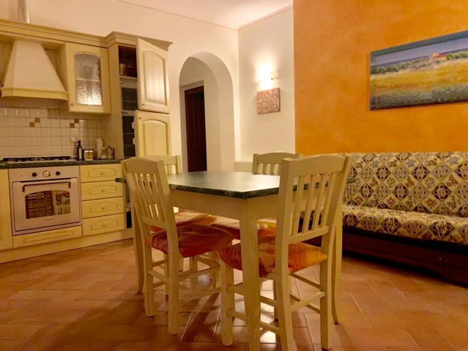 8380 Agriturismo L'Oleandro モンテメラノ エクステリア 写真